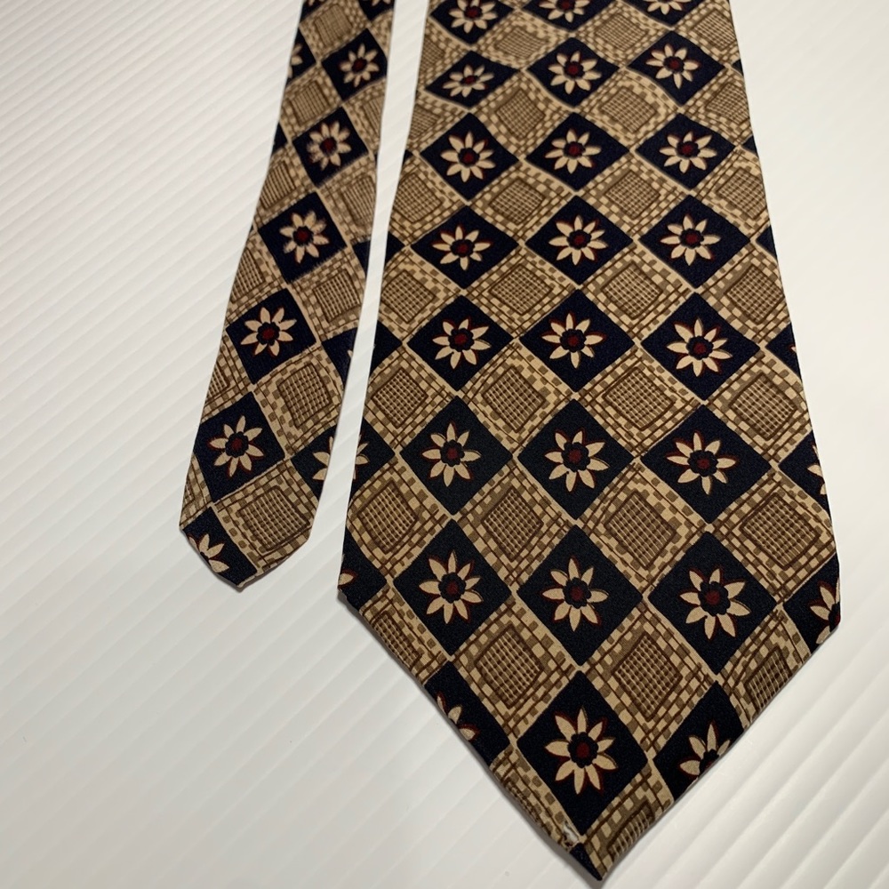 Necktie bundle and save